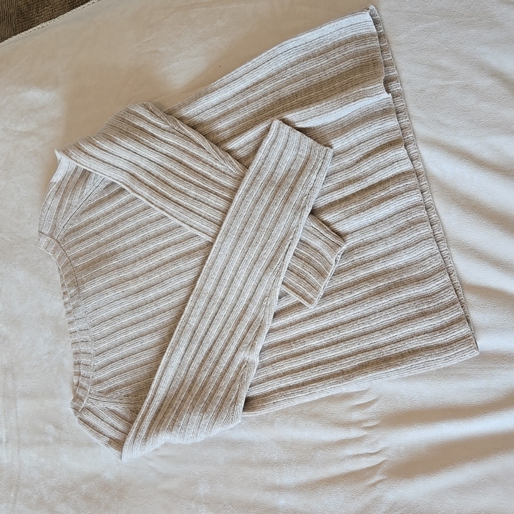 Cashmere boat neck sweater